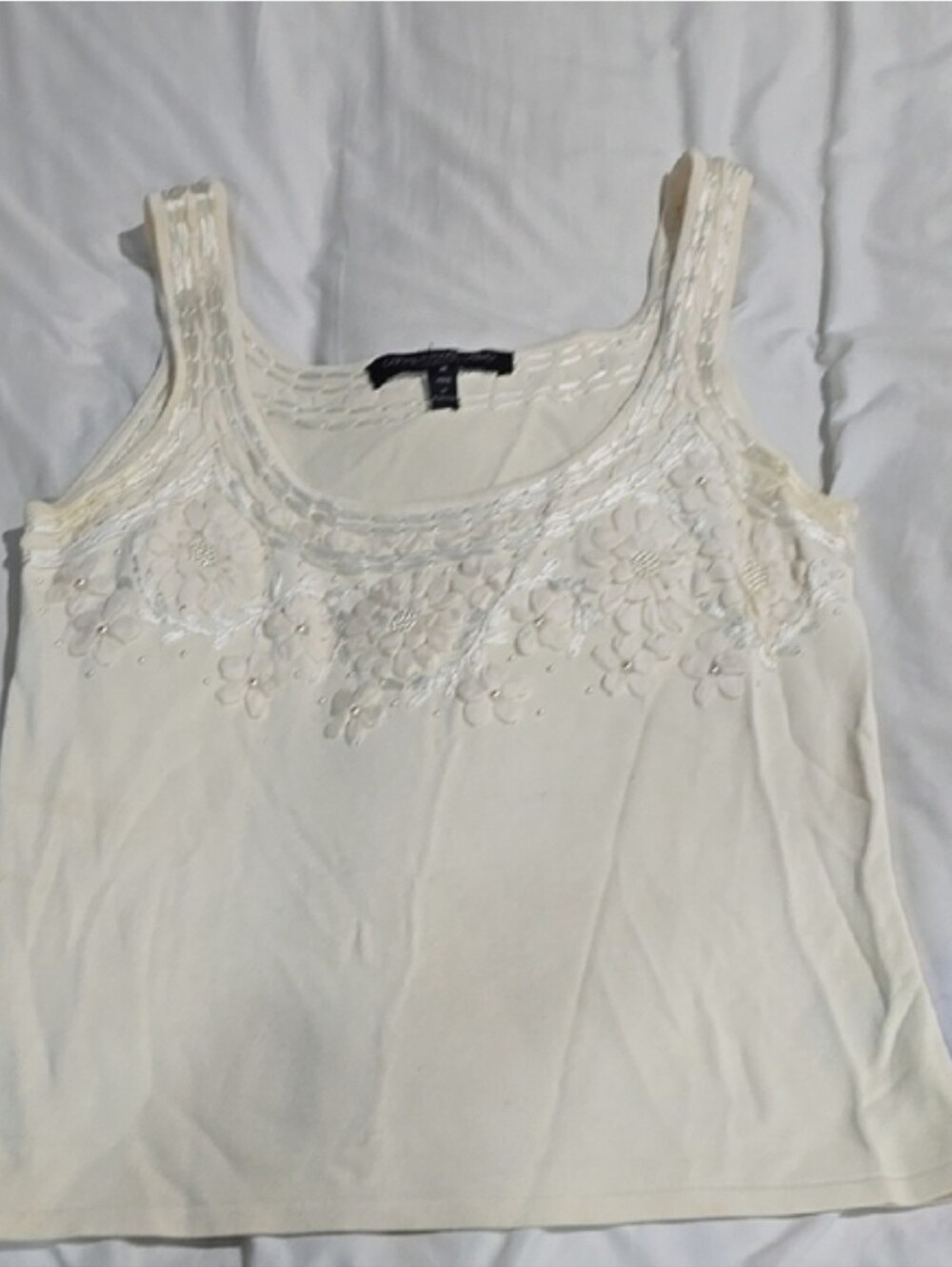 Carmen Marc Valvo Ivory Embroidered Floral Tank | Pearl Detail | Size M